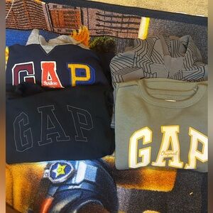 BOYS BUNDLE OF GAP HOODIES